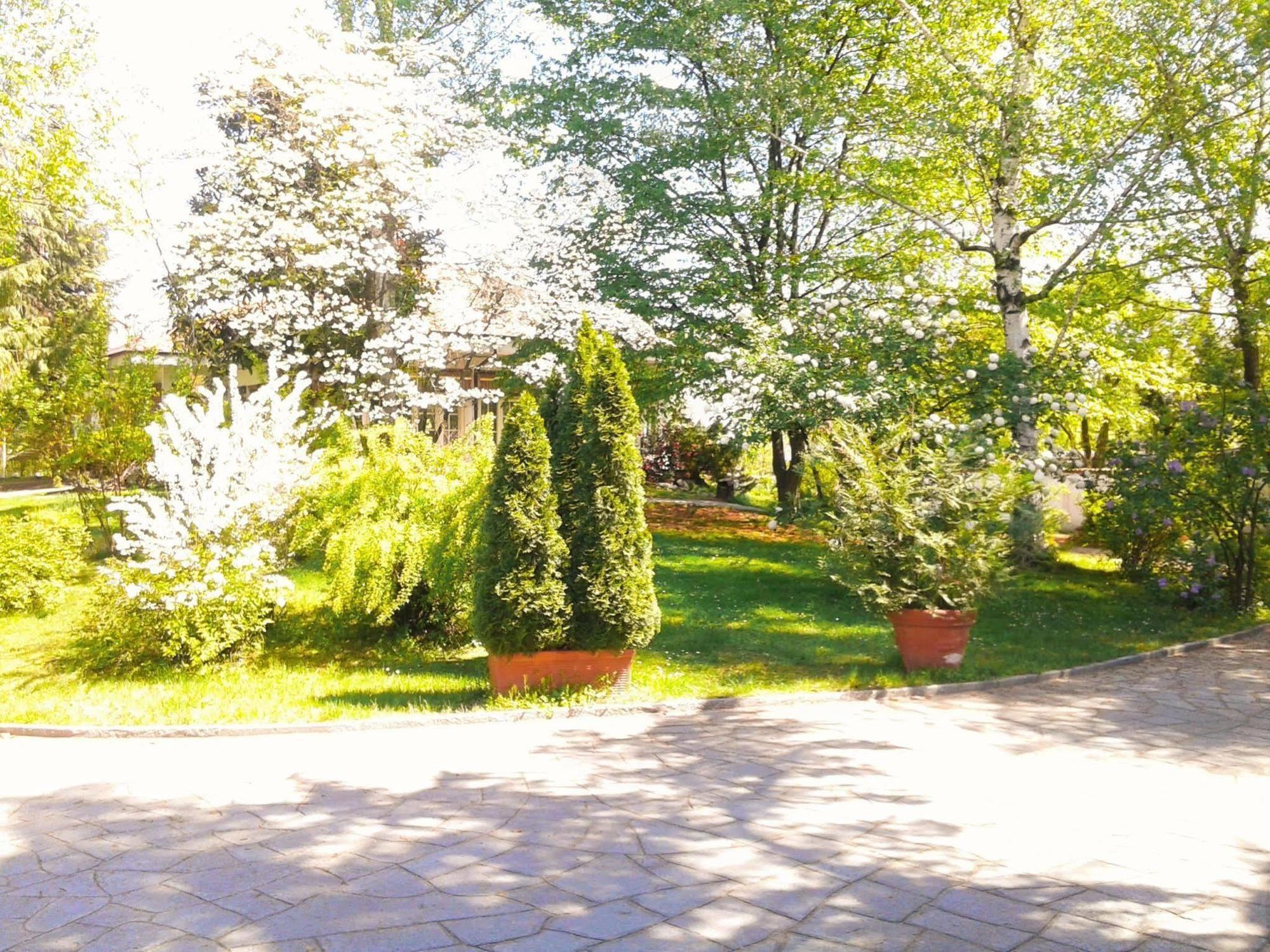 Villa Maria Sole Revello Exterior photo